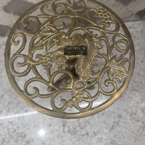 Vintage Brass Plant Stand With Squirrel & Grapevine Design – 8" Tall - Picture 3 of 4